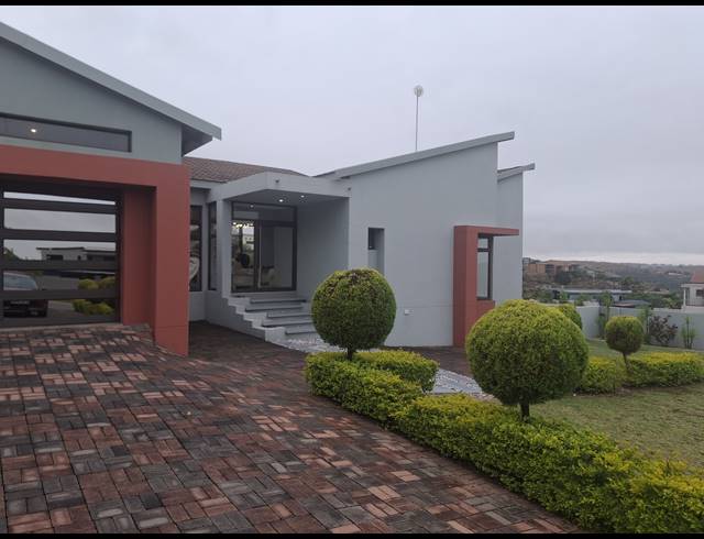 4.5 BEDROOM FREEHOLD FOR SALE IN AQUAVISTA MOUNTAIN ESTATE